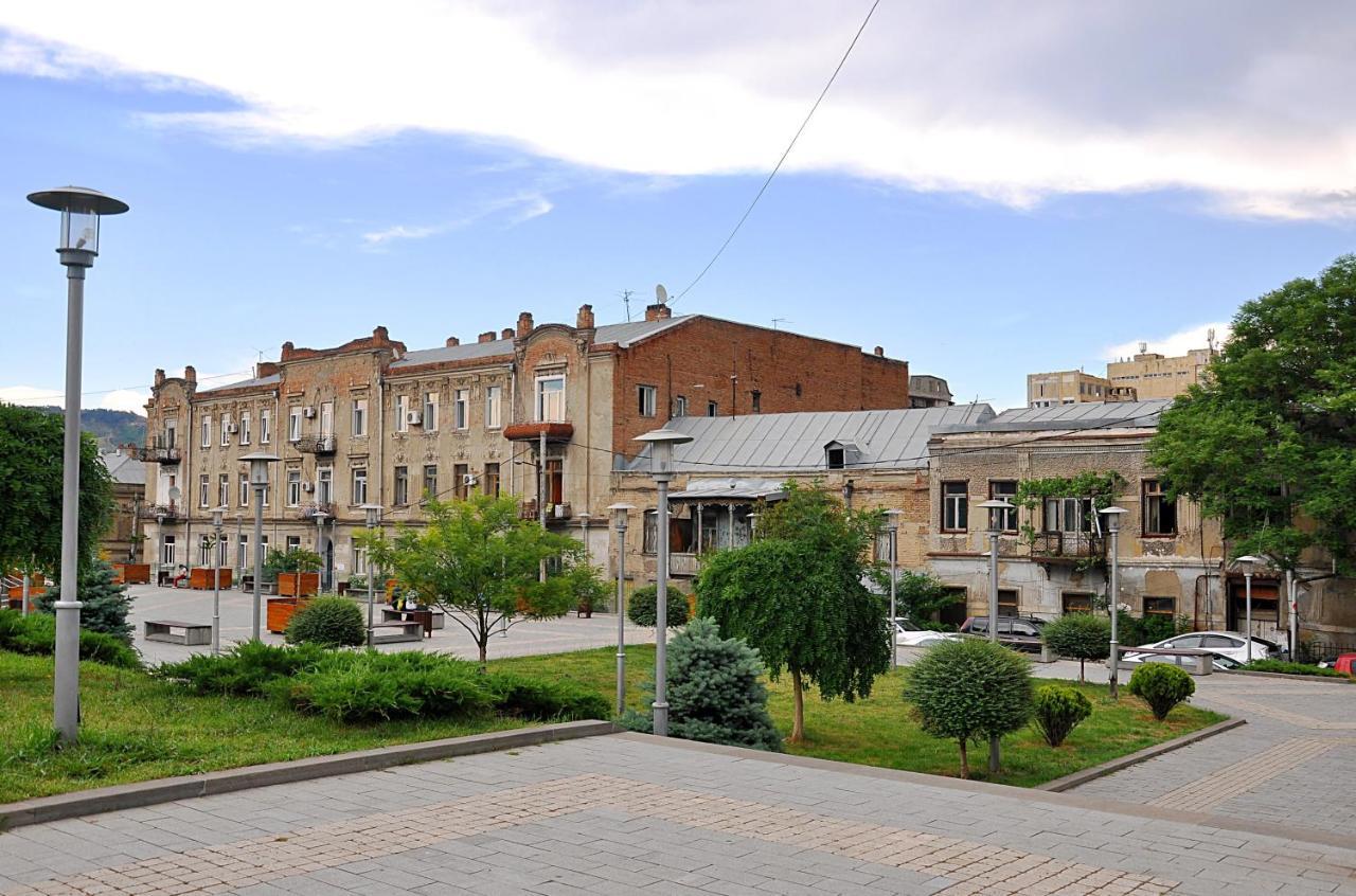 Hb Apartments Mari Brose Tiflis Exterior foto