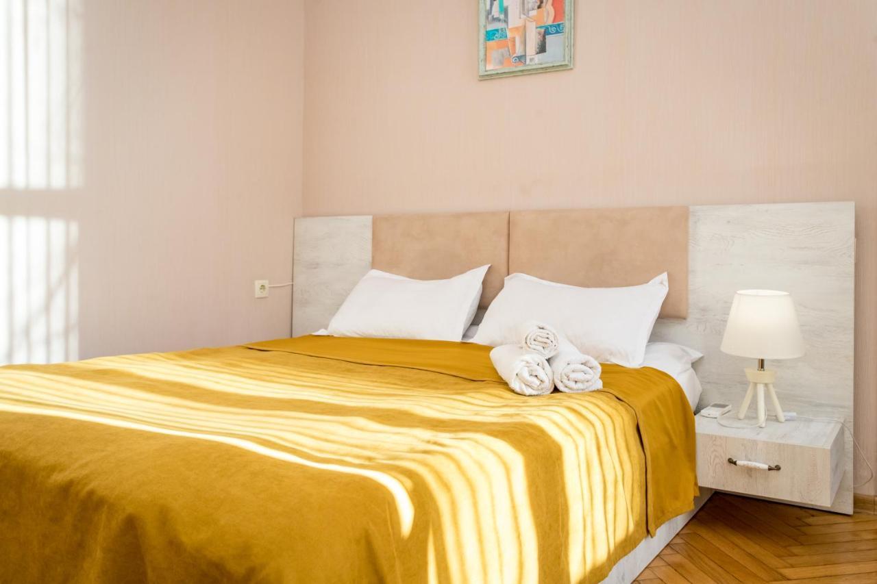 Hb Apartments Mari Brose Tiflis Exterior foto