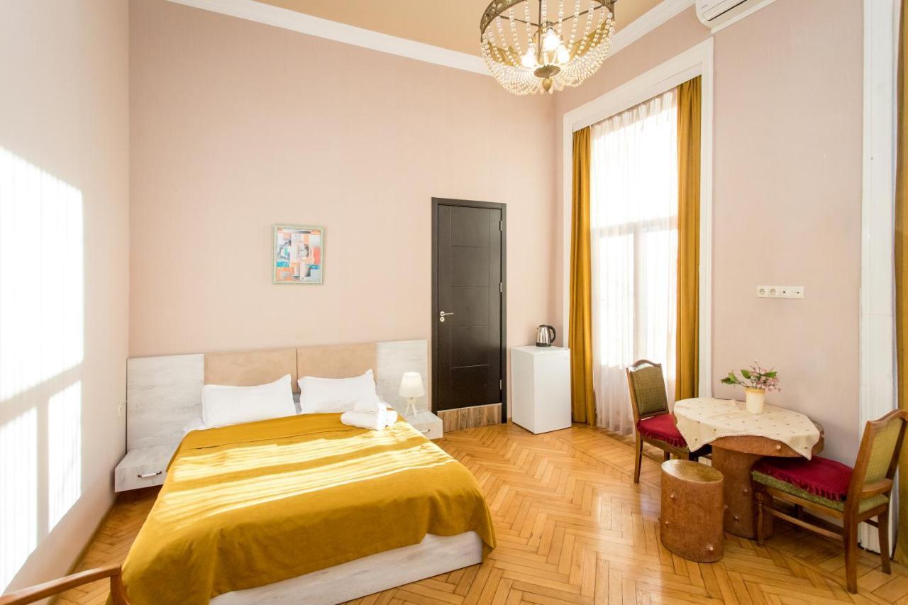 Hb Apartments Mari Brose Tiflis Exterior foto