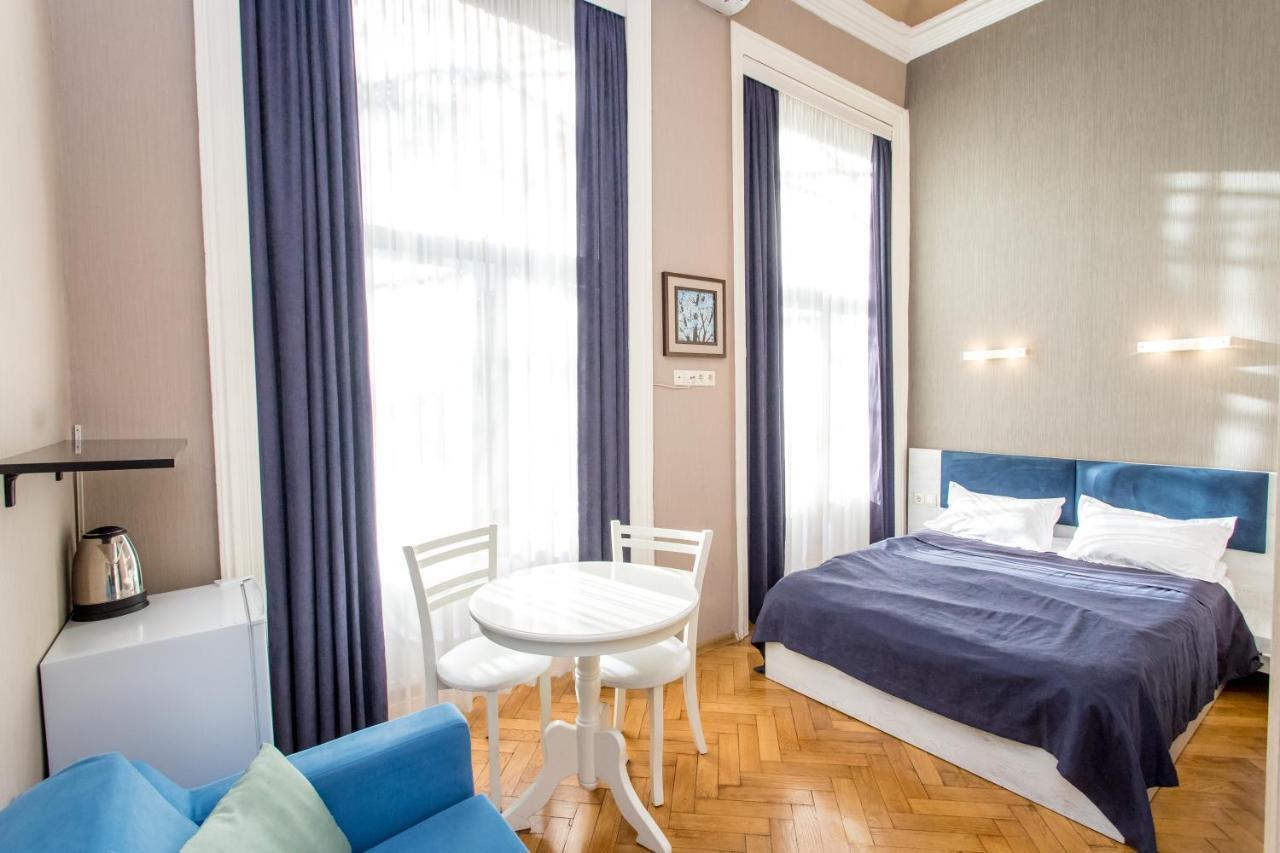 Hb Apartments Mari Brose Tiflis Exterior foto