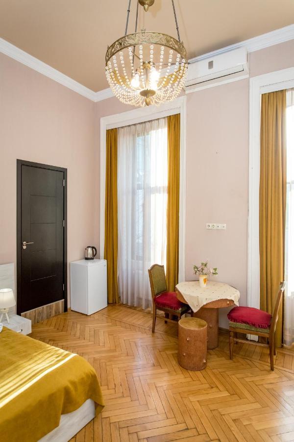 Hb Apartments Mari Brose Tiflis Exterior foto