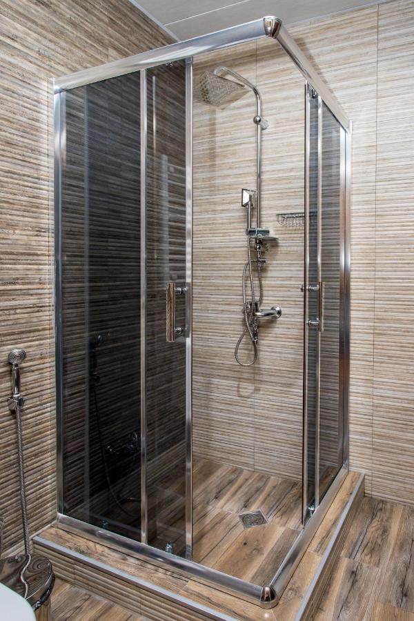 Hb Apartments Mari Brose Tiflis Exterior foto