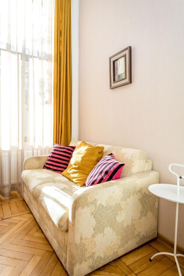 Hb Apartments Mari Brose Tiflis Exterior foto