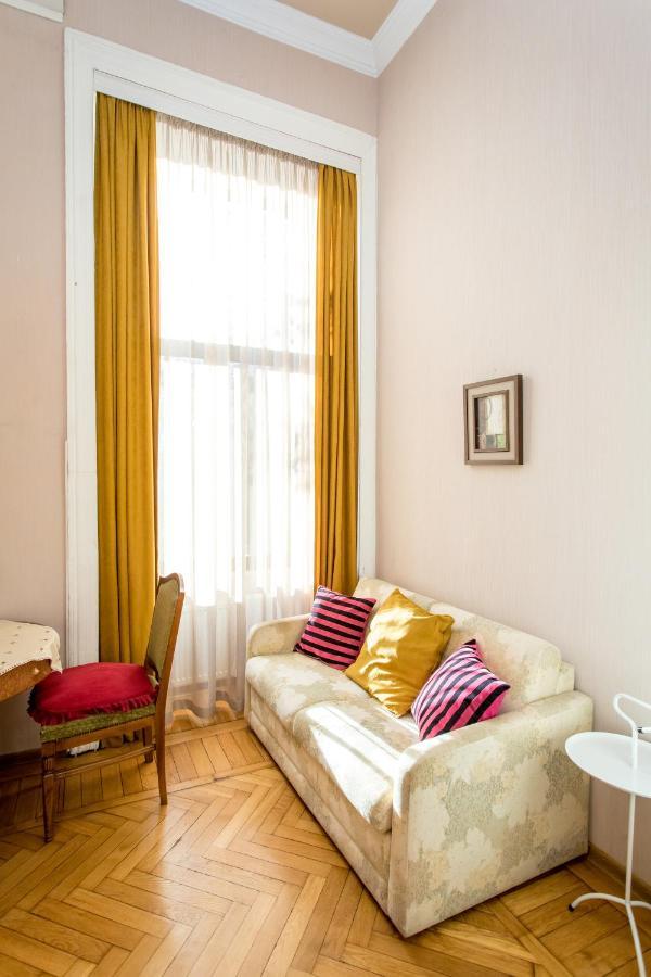 Hb Apartments Mari Brose Tiflis Exterior foto