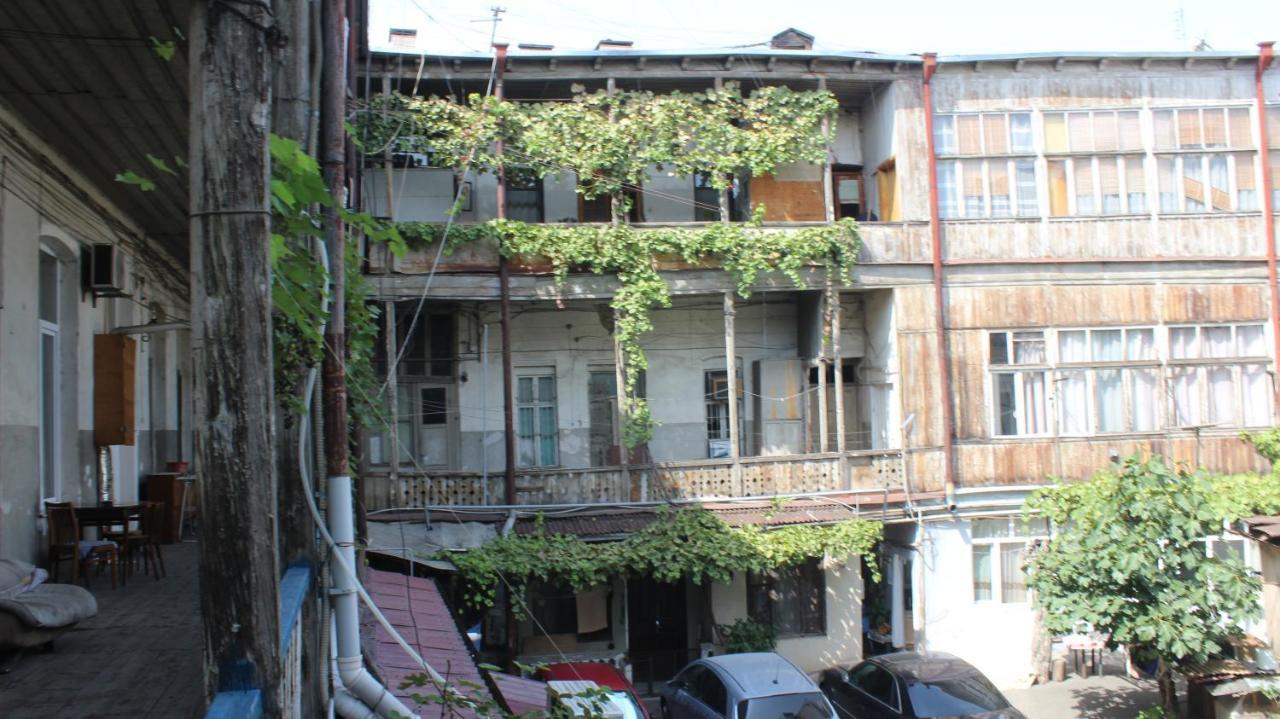 Hb Apartments Mari Brose Tiflis Exterior foto